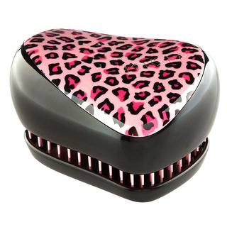 Růžový leopardí kompaktní kartáč