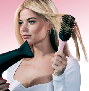 Blow-Drying Speciální kartáče Tangle Teezer pro snadné a rychlé vysoušení Vašich vlasů.
